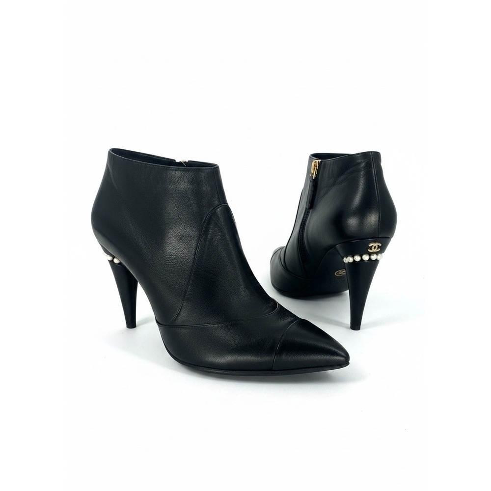 Chanel Pearl‎ CC Cone Heel Ankle Boots Black Leather Pointed Toe Size 39.5